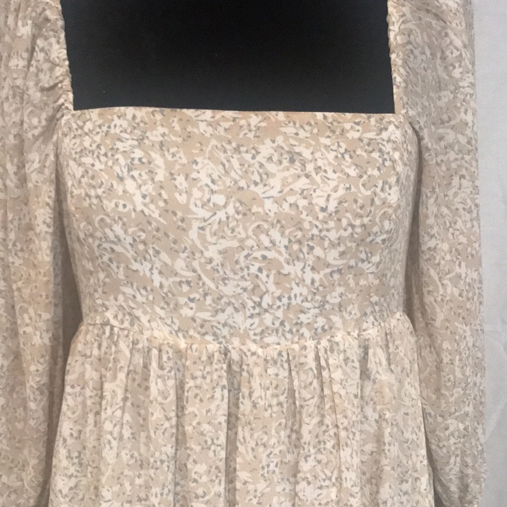 Maternity Maxi Dress with Puff Sleeves - Cream Floral - Picture 7 of 14